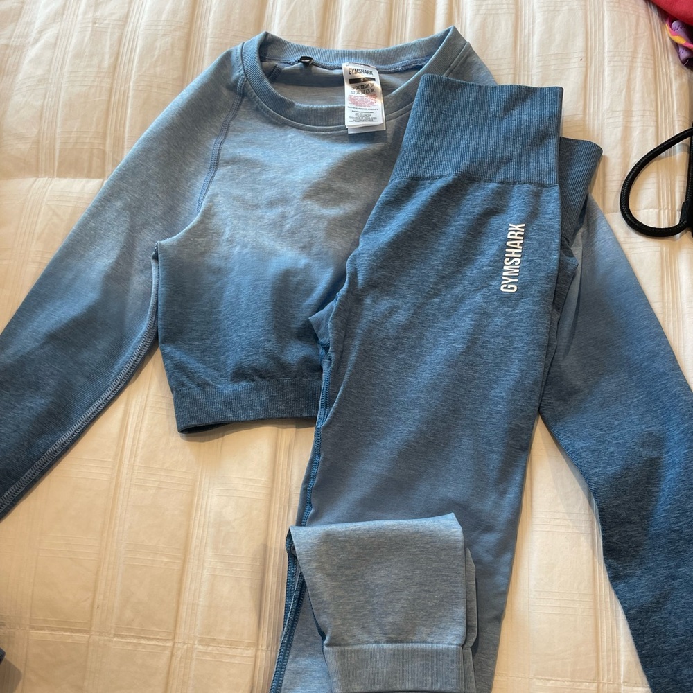 Gymshark blue workout set!